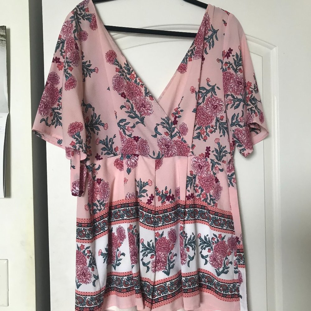 Altar'd State | Pink Floral Short Sleeve Romper | Size XL